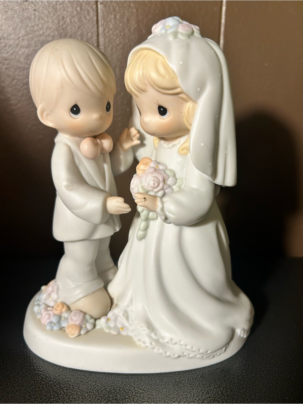 Precious Moments Bride & Groom Figurine I Give You My Love Forever Model 129100